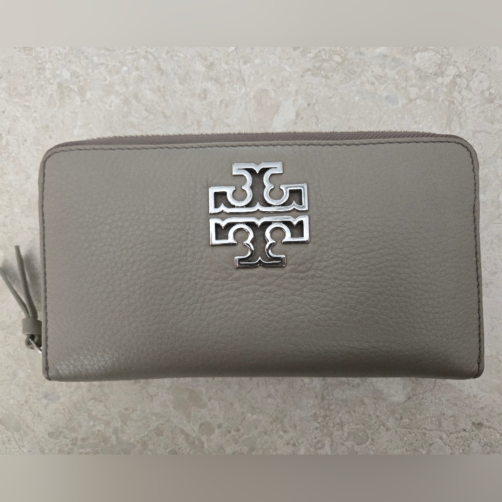 TORY BURCH BRITTEN ZIP CONTINENTAL WALLET